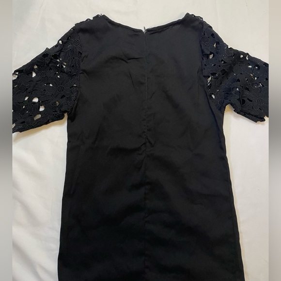 ZHOU size small black lace blouse - Picture 7 of 7